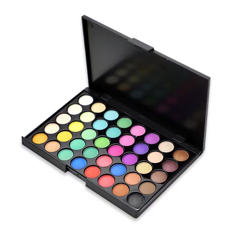 40 สีอายแชโดว์เนื้อแมตต์พิเศษสีเอิร์ธคัลเลอร์แต่งหน้ารวมกัน