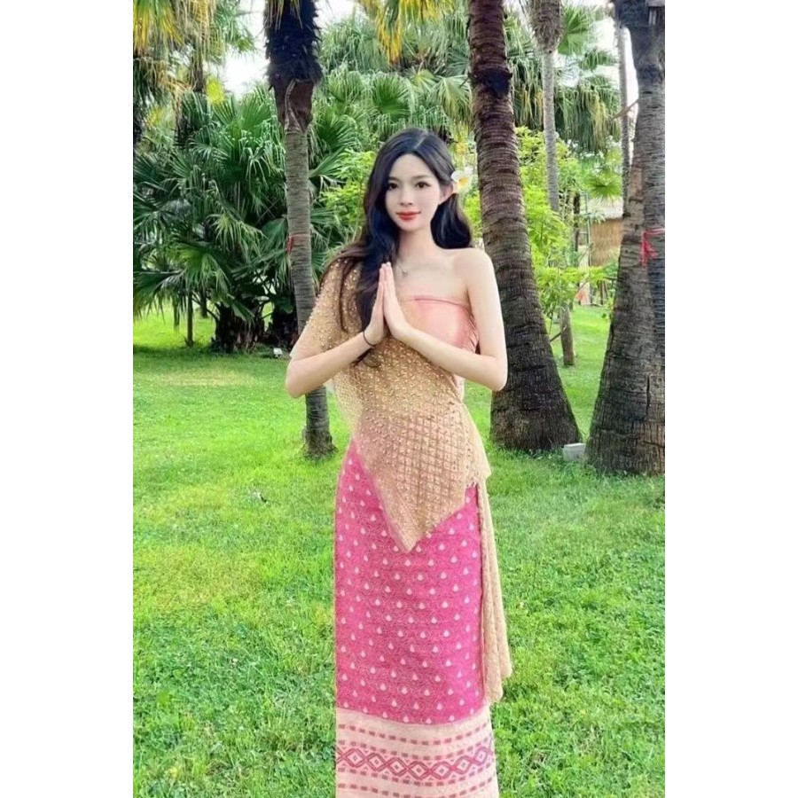 ไต้หวันสูทเดินทางชุดสูทสามชิ้นเครื่องแต่งกายสุทธิซึตสึสตูดิโอสีแดงสไตล์คู่ตะวันตกรุ่นนาภาพเดียวกันพื้นบ้านเต้นรํา เจ8เอ็กซ์เค