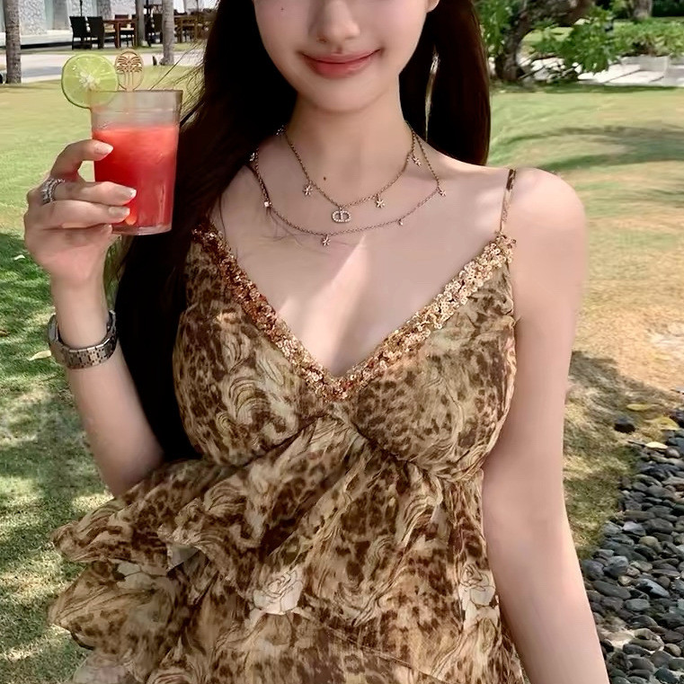 Y2k Gold Batt Retro เสือดาวพิมพ์ Camisole ฤดูร้อน Ruffled V คอสาวร้อนผู้หญิง