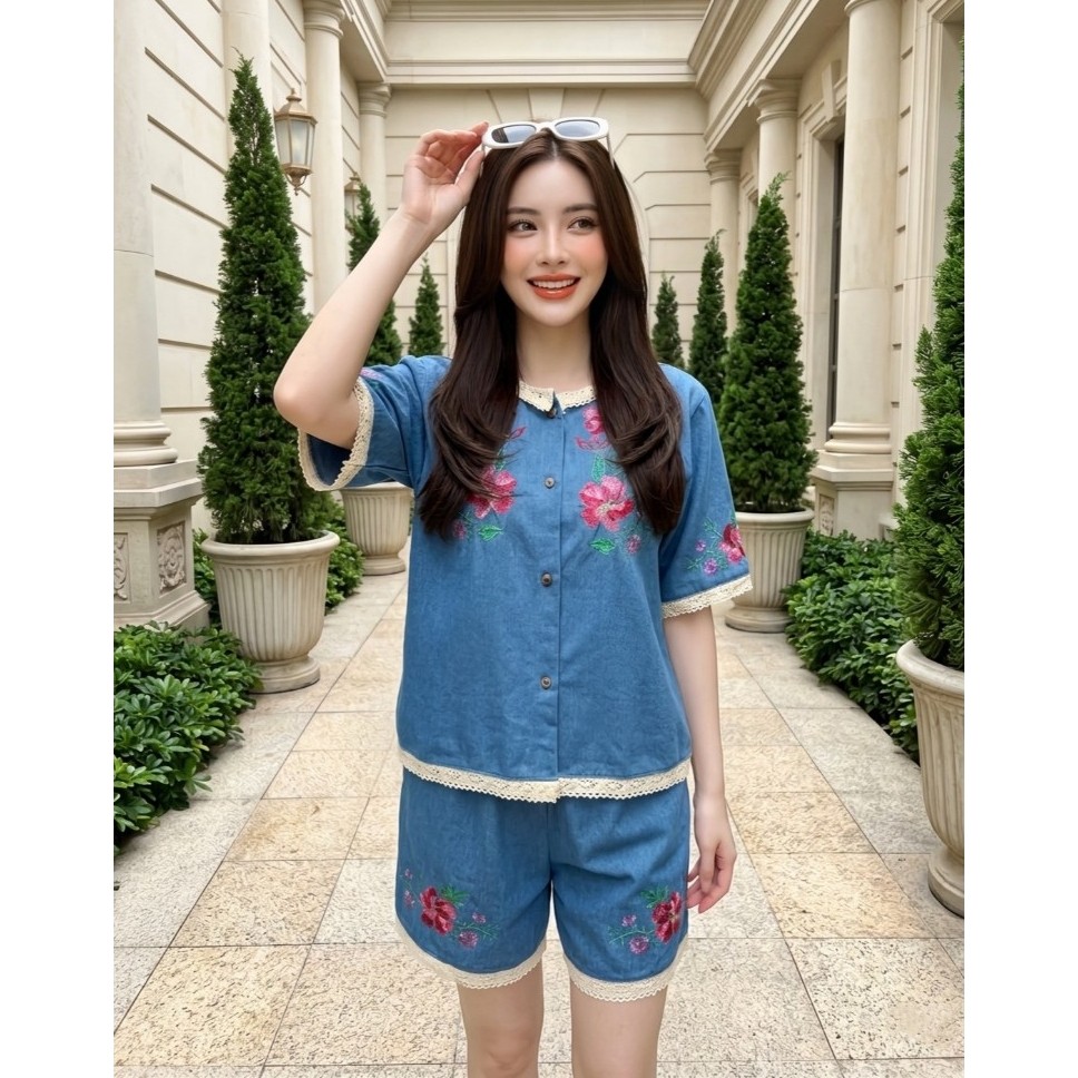 A1533 ชุดเซต เสื้อ + กางเกงยีนส์ ขาสั้น แต่งโครเชต์ ปักดอกไม้