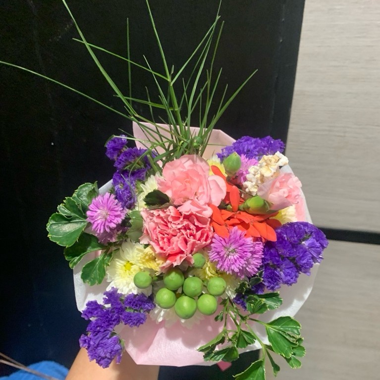 (พร้อมจัดส่ง)ในกรุงเทพ และ ปริมณฑล ช่อดอกไหว้ครูดอกไม้สด