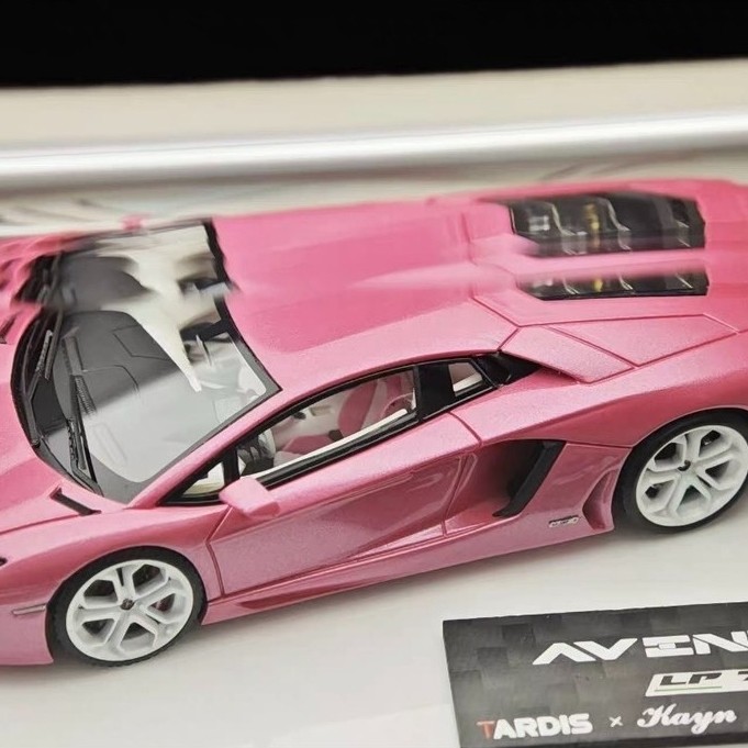 TARDIS Kayn ที่กําหนดเอง Lamborghini LP700-4 1: 64 Lamborghini Aventador LP700-4 Kayn ที่กําหนดเองสี