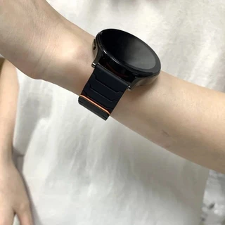 22 มม.ซิลิโคนสําหรับนาฬิกา Huawei GT7/GT Runner 2 สายรัดข้อมือหัวเข็มขัดแม่เหล็กสําหรับ Huawei นาฬิกา GT6 pro/5/4/3/2 46 มม.อุปกรณ์เสริม