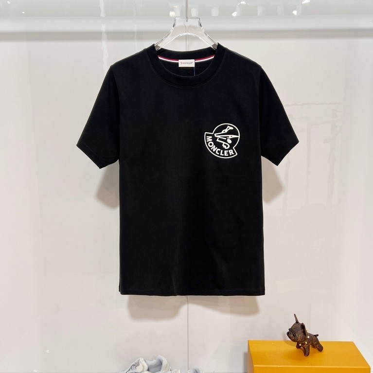 Moncler2026 Moncler 2026 คลาสสิกรอบคอแขนสั้นเสื้อยืดผู้ชายผู้หญิงสไตล์ Hot-ขาย Street เว็บไซต์ธุรกิจ