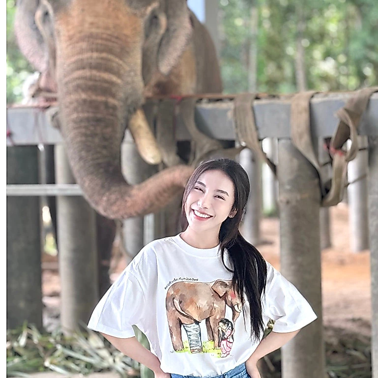 เสื้อ Oversize สกรีนลาย "ลายพี่เดียว ช้างขาหัก"