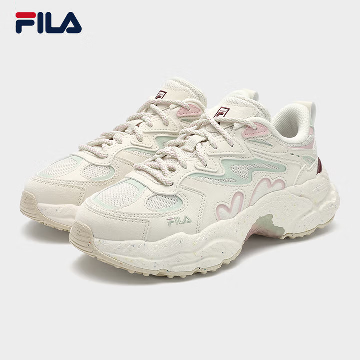 WA8 FILA รองเท้าผู้หญิง รองเท้าลําลอง รองเท้าผ้าใบ