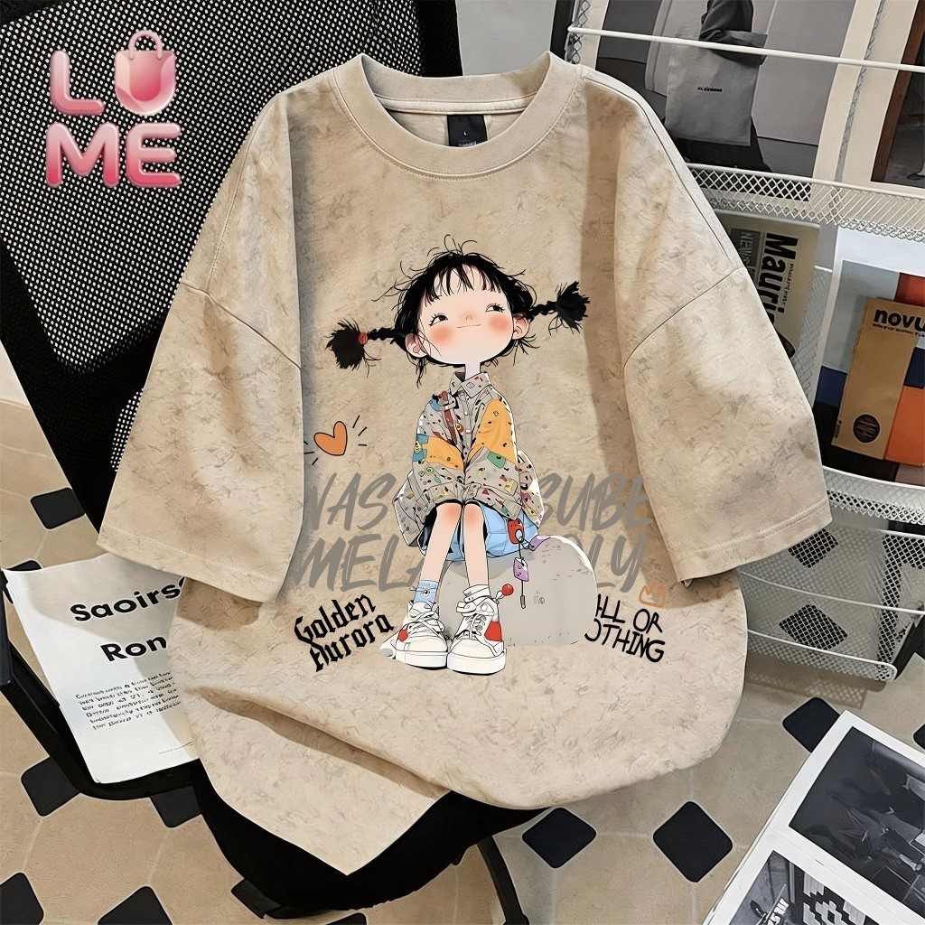 LUME🎀 (จัดส่งในกรุงเทพฯ) COD✅ เสื้อแฟชั่นผู้หญิง เสื้อยืด oversize ผ้าฟอกวินเทจ เสื้อผิวเรียบเนียน ลาย" GOLDEN GIRL "📦