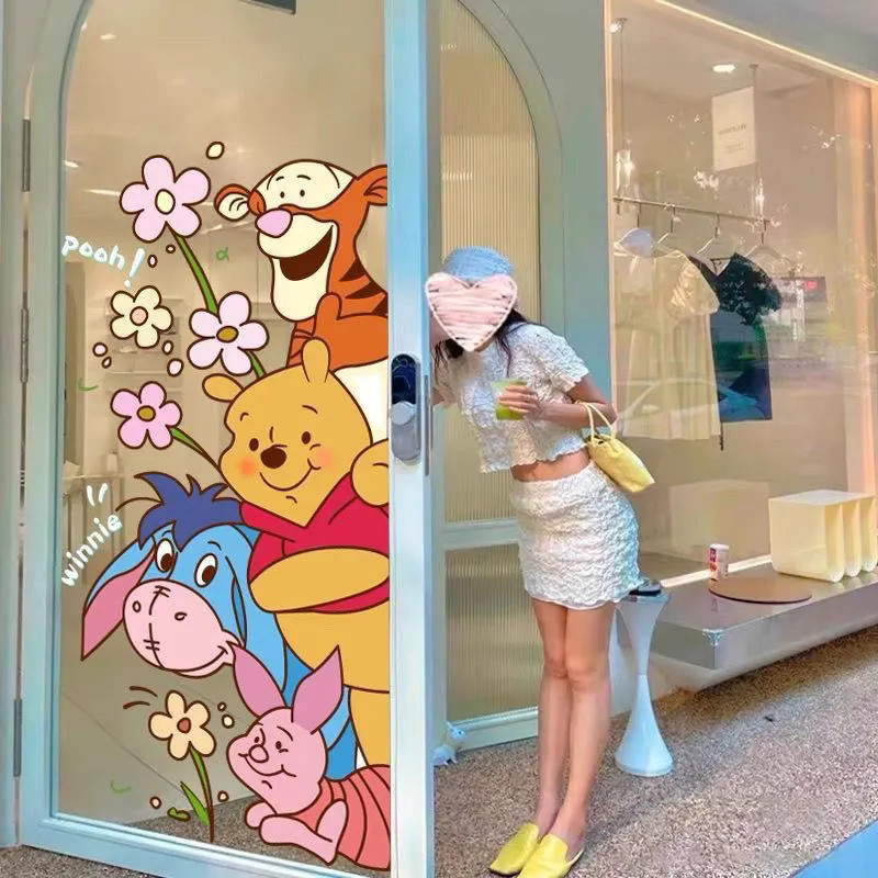 ร้านการ์ตูนอะนิเมะสไตล์ตกแต่งหน้าต่างสติกเกอร์ประตูบานเลื่อนผนังสติกเกอร์แก้วน่ารักสติกเกอร์หมีพูห์
