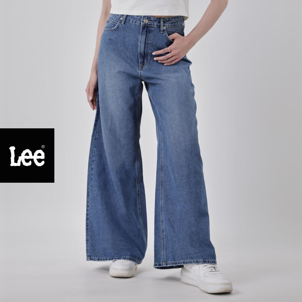 LEE กางเกงยีนส์ผู้หญิง คอลเลคชั่น Denim Obsession เอวสูง ทรงขากว้าง รุ่น LE F525WWIDN24 สียีนส์กลาง