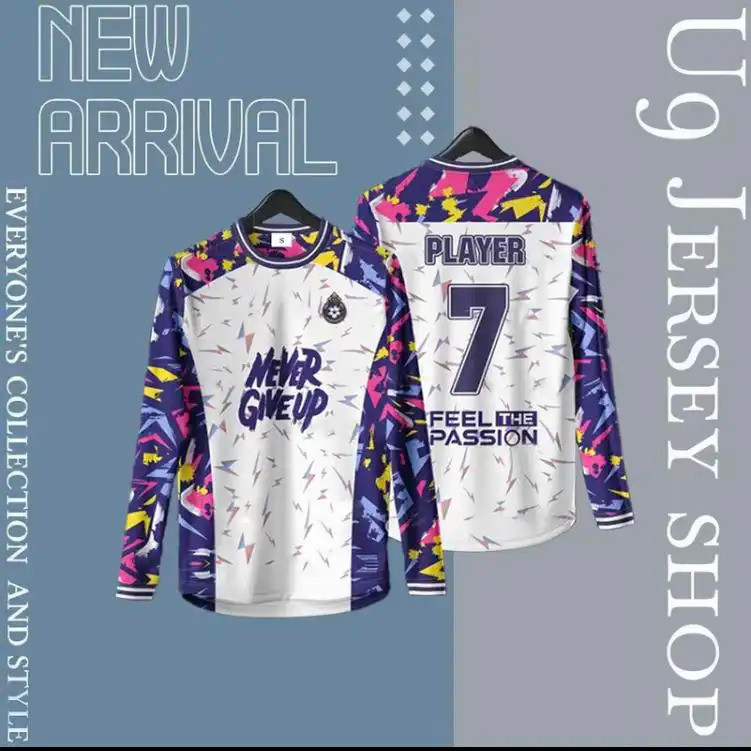 2026 เสื้อฟุตบอลชื่อยอดนิยมที่กําหนดเองเสื้อยืดแขนยาวคุณภาพสูงปกฟรีเสื้อคอกลมที่กําหนดเอง