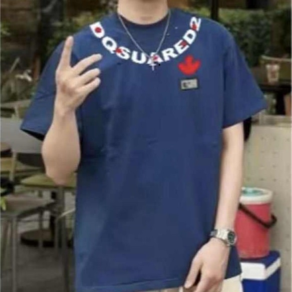 เสื้อยืด DSQ Red Logo SC สร้อยคอ ผ้า 2 ทาง POLI เท่ๆ สําหรับผู้ชาย Hot Trend 2026
