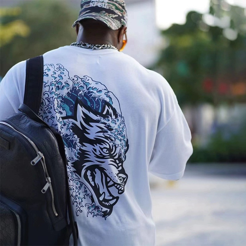 Darcsport Wave Wolf Head พิมพ์แขนสั้นผู้ชายผ้าฝ้าย 100% ฟิตเนสกล้ามเนื้อผู้ชายเสื้อยืดชั้นนํา 0603
