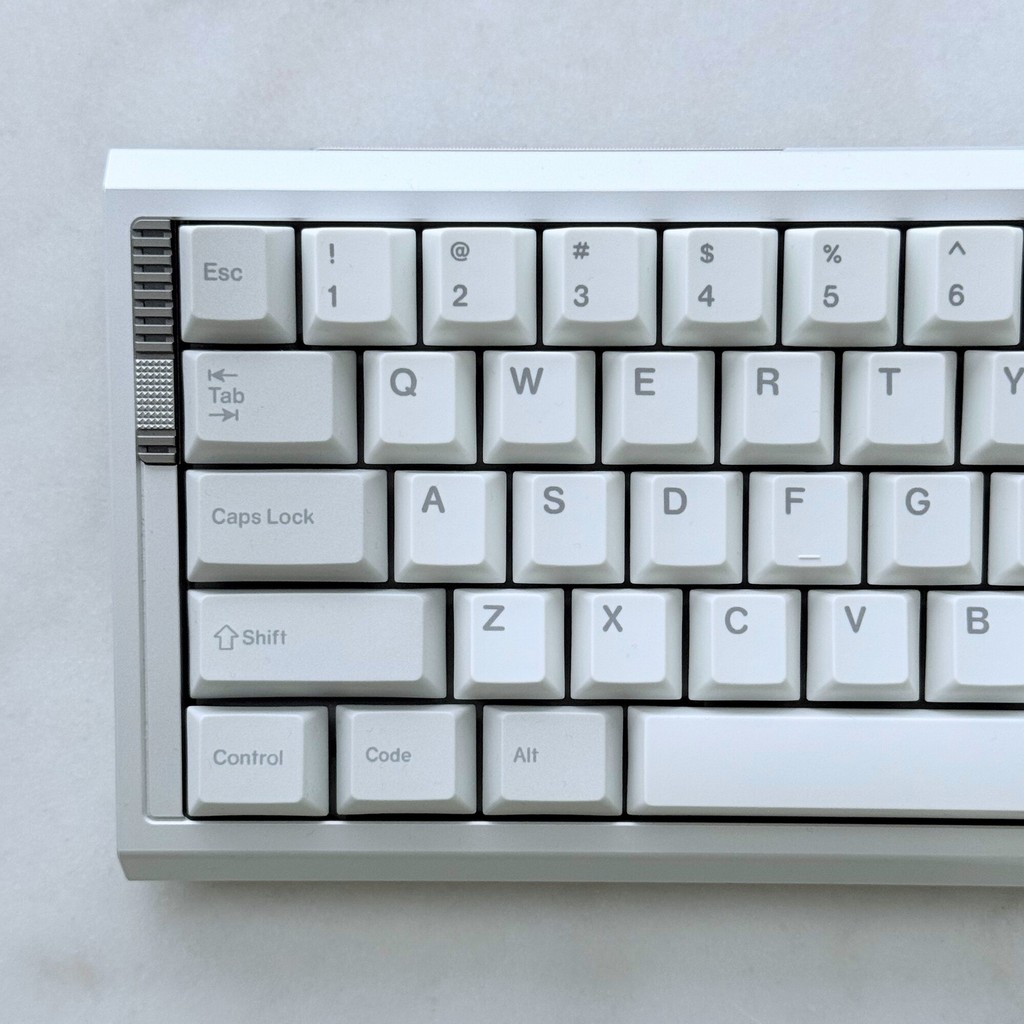 Lucy Theme Keycaps PBT วัสดุโปรไฟล์เชอร์รี่ 1.7 มม.หนา Dye Sublimation คีย์บอร์ดเครื่องกล Keycaps