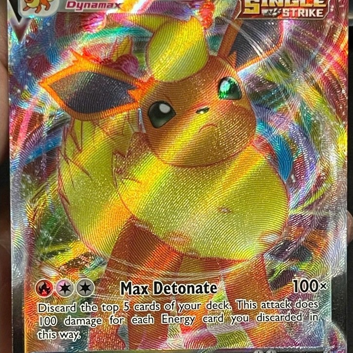 [KW2 Pokemon] [EN] การ์ด Flareon VMAX - 018/203 - Ultra Rare