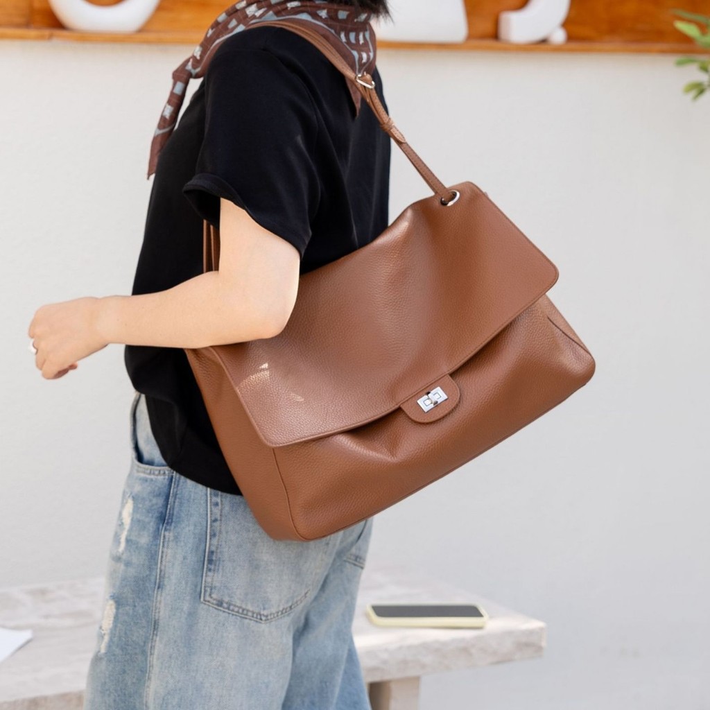 กระเป๋าสะพายหนังแท้ผู้หญิง 2026 สไตล์ใหม่ First Layer Cowhide Commuter All-Match High-End Feeling ขนาดใหญ่