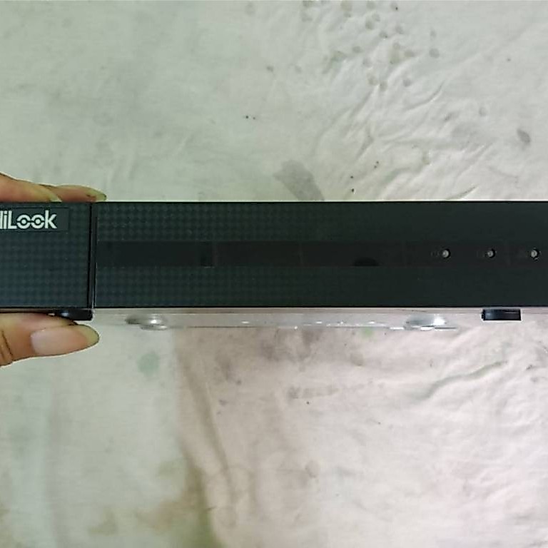 HiLook DVR เครื่องบันทึก รุ่น DVR-204Q-K1 (มือสอง) สภาพ 90%