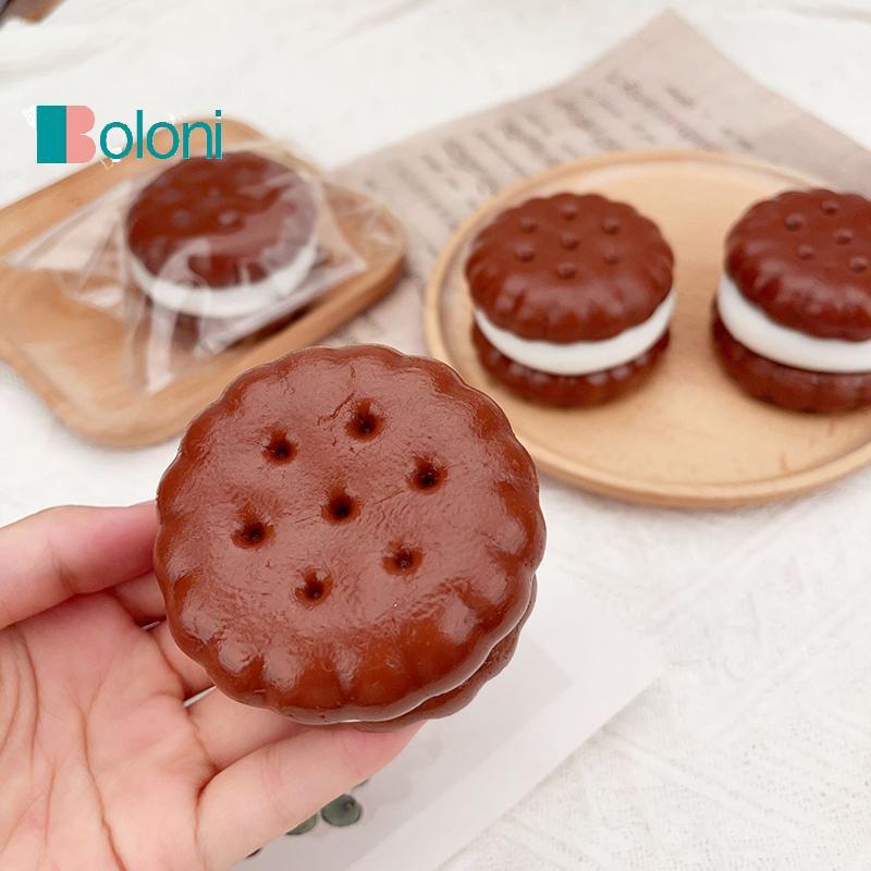 [Boloni] Anti Stress Squishy Sandwich Cookies Squeeze Toy Slow Rising Fun Sensory Fidget Toy for Kids Adult Office Use new