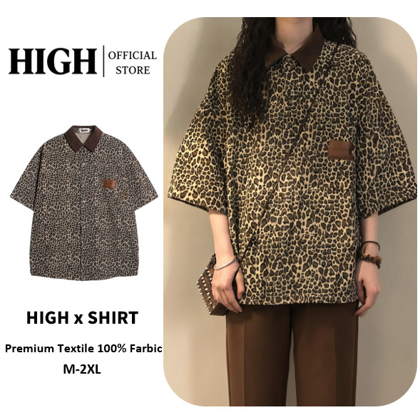 เสื้อเชิ้ตแขนสั้น พิมพ์ลายเสือดาว ทรงหลวม แนวสตรีท เหมาะกับฤดูใบไม้ผลิ สไตล์อเมริกัน เรโทร สําหรับผู้หญิง และผู้ชาย