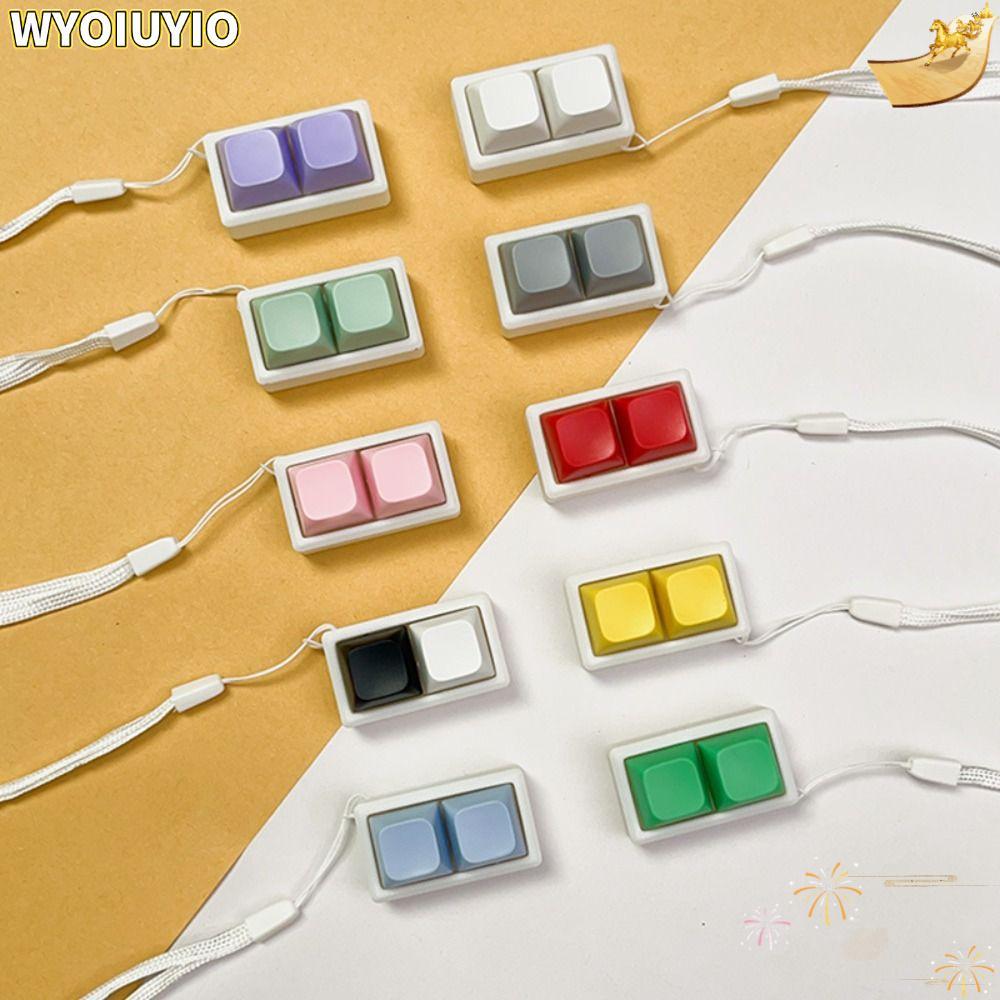 WYOIUYIO พวงกุญแจคีย์บอร์ด,ความเครียดบรรเทา DIY Fidget พวงกุญแจ, Creative Mini Pass เวลา 2 ปุ่มปุ่ม Keycap สําหรับผู้ใหญ่เด็ก