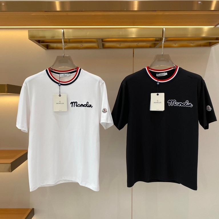 มอนเลอร์2026 มอนเลอร์ 2026 คลาสสิกรอบคอแขนสั้นเสื้อยืดผู้ชายผู้หญิงสไตล์ จุดต่ําสุด เสื้อกลางแจ้งหลว