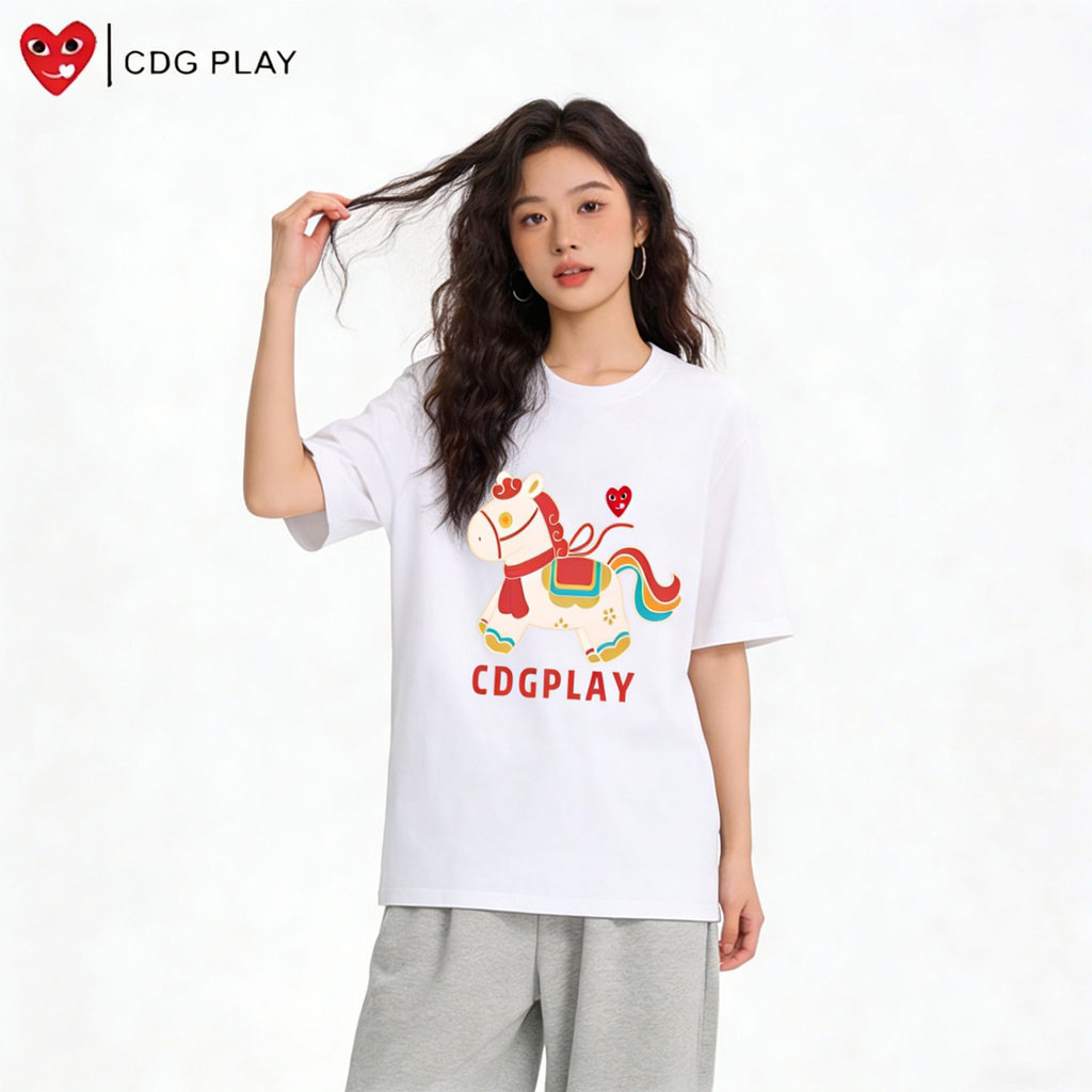 CDG ใหม่ยอดนิยมเสื้อยืดผ้าฝ้ายรอบคอสี pony letter พิมพ์ casual Joker เสื้อแขนสั้น