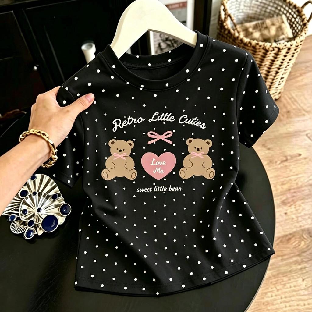 M~4XLขอบเสื้อผู้หญิงตอนหน้าอก U เสื้อสาวอวบพรางหุ่น รุ่นล่าสุดเสื้อยืดผู้หญิง มีหลายสีให้เลือก มีหลายไซซ์ให้เลือกเสื้อยื