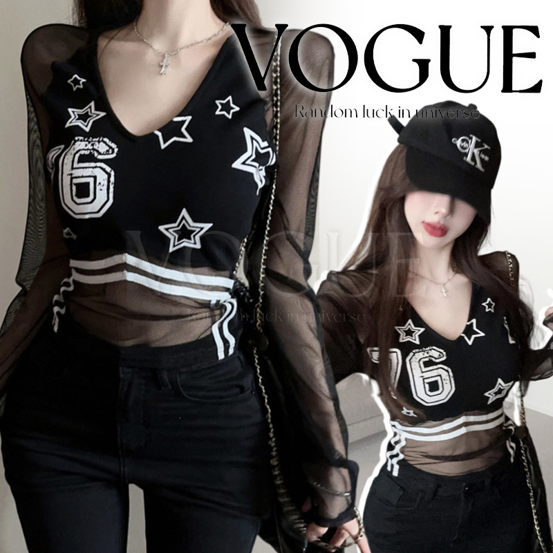 Vogue🌟พร้อมส่ง🌟 เสื้อยืดแขนยาวคอวี ผ้าซีทรูสไตล์สตรีทลายเท่ๆ เลข6รูปดาวน่ารัก (FY9318)