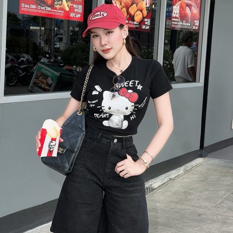 Jidapa ชุดเซต เสื้อยืด กางเกง5ส่วนงานป้ายร้านจิดาภา (พร้อมส่งsz.L)