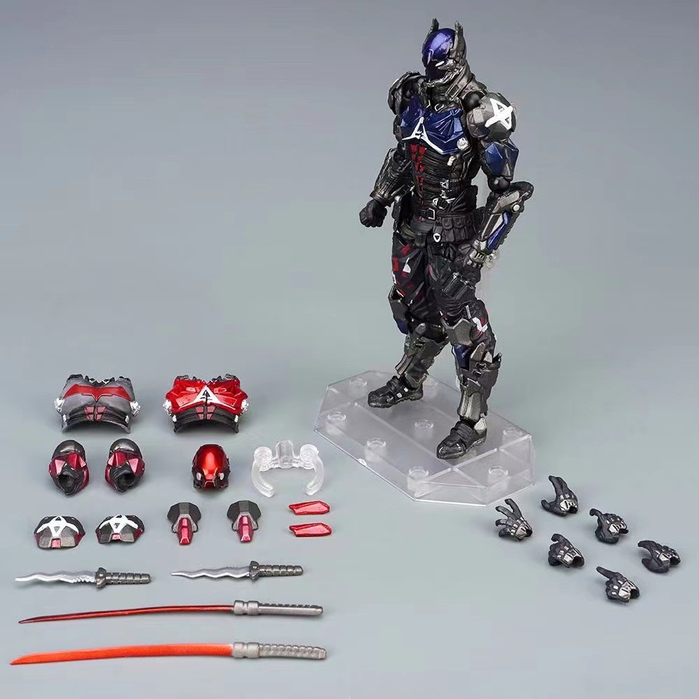 Batman Revoltech 024 Arkham Knight Action Figure ข้อต่อที่สามารถเคลื่อนย้ายอะนิเมะของเล่นสะสมขายส่ง