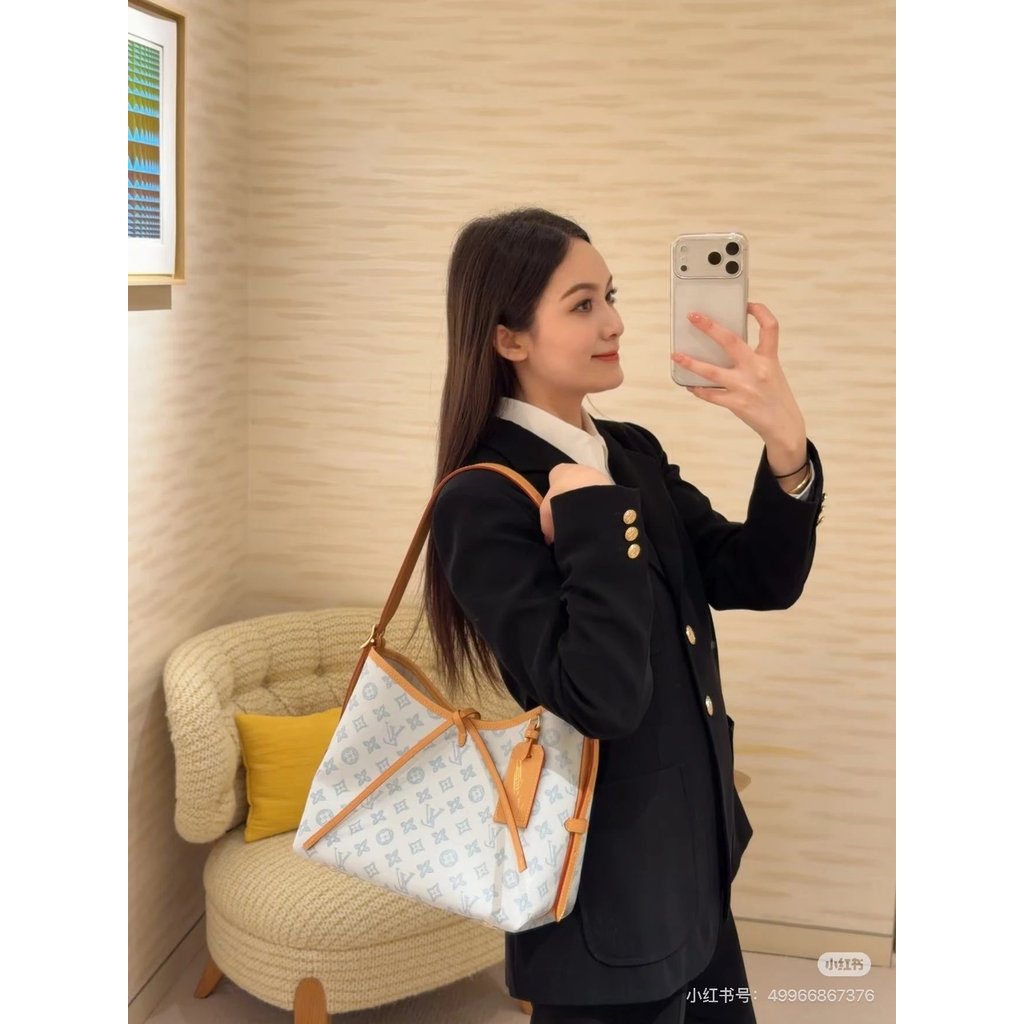 Mado 130th Anniversary Limited Carryall Medium, Glacier Blue Color Matching Super Fresh, ผ้าใบกันน้ํ