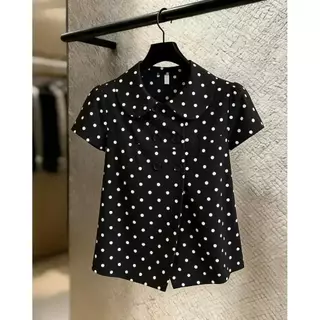 เสื้อเชิ้ตผู้หญิงแขนสั้นลายจุด คอปกตุ๊กตา กระดุมสองแถว เหมาะสำหรับฤดูใบไม้ผลิและฤดูร้อน สไตล์หวานลำลอง แมทช์ง่าย-99471
