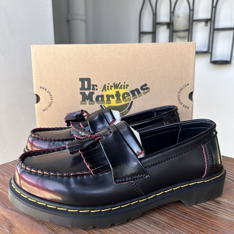Dr.Martens ของแท้หนังผู้ชาย Casual Loafers Unisex Slip บนพู่หนังรองเท้าไม่มีส้น 38-45