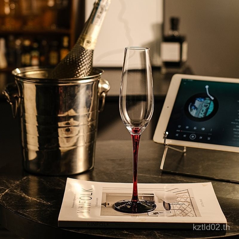 กล่องของขวัญแก้วแชมเปญรู้สึกครัวเรือนคริสตัล กุณโฑ มูลค่าสูงหนึ่งคู่แก้วไวน์ประกายกล่องของขวัญสองชิ้