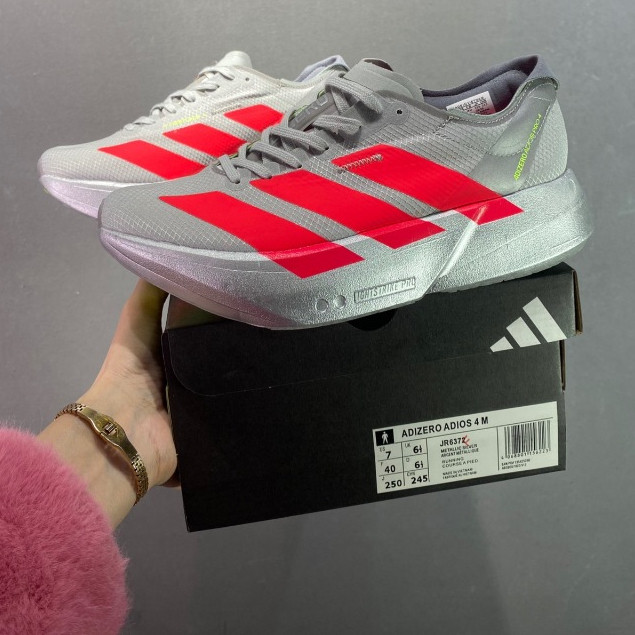 Adizero Adios Pro 4 รองเท้าวิ่งมีแผ่นคาร์บอน Adizero EVO SL JR6372 WITB