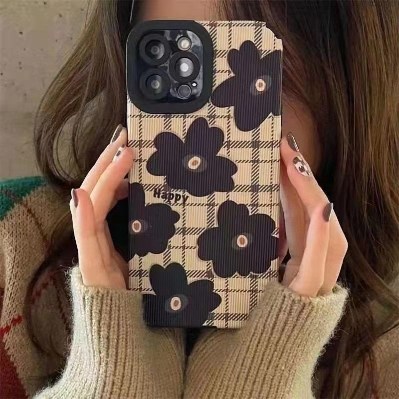เคสโทรศัพท์ลายคาเมลเลียสีดําหรูหราเหมาะสําหรับ iPhone13/14 promax 12 11 x/xr