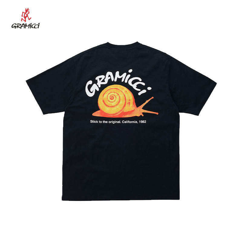 GRA.MIC เสื้อยืดกลางแจ้งคุณภาพสูงพิมพ์ลายตัวอักษรหอยทากบนเสื้อยืดแขนสั้นลําลองผ้าฝ้าย