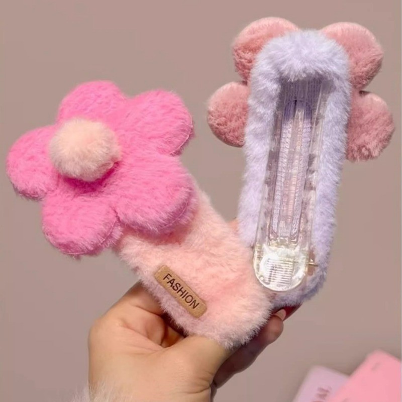 กิ๊บติดผมทรงตุ๊กตาดอกไม้ แบบใหม่ มาพร้อมเทคโนโลยีตรวจจับเส้นผม สไตล์ดังค์บิล - รูปที่ 3