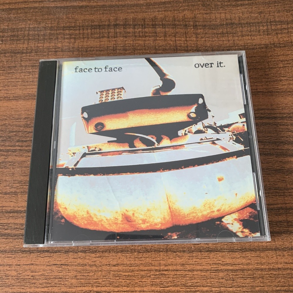 Face To Face Over It (ไม่มีการปิดผนึก) หวง