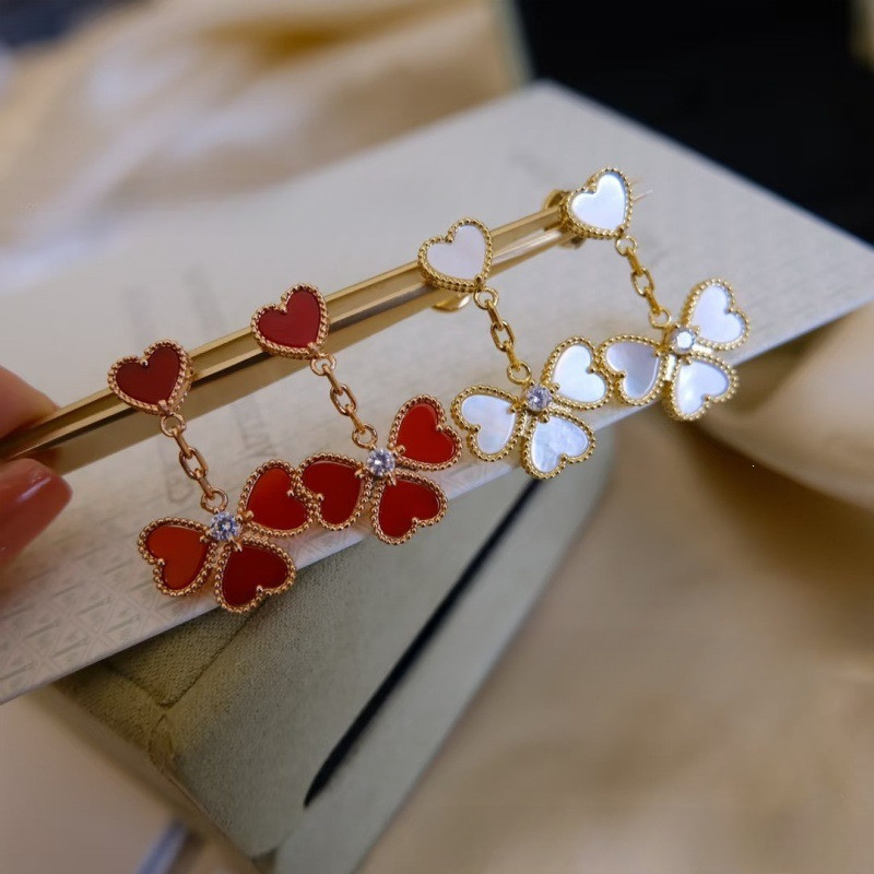 คุณภาพสูง Four-Leaf Clover Love Heart ต่างหูหัวใจพีช Carnelian แฟชั่น All-Match สไตล์หรูหรา Niche Design ต่างหูของขวัญวันเกิดสําหรับแฟน