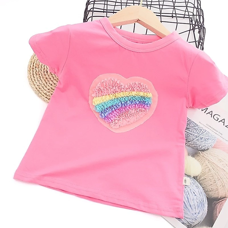 ใหม่ เสื้อยืดผ้าฝ้าย 100% แขนสั้น ปักลายหัวใจ สีรุ้ง สําหรับเด็กผู้หญิง 2026 P980