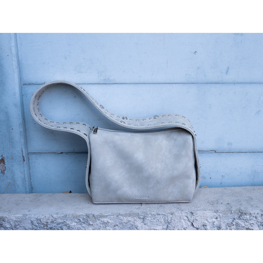 Piccoro - The Rivet Heart Bag กระเป๋าถือหนังวีแกนตอกหมุด