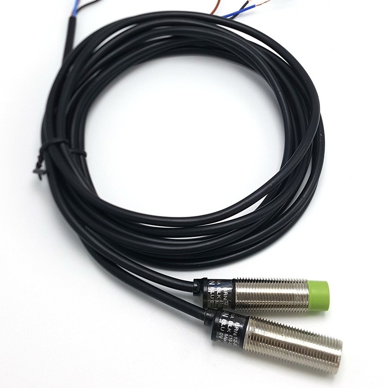 Proximity Switch PR12-4DN/2DN PR08/18/30 เซ็นเซอร์โลหะกันน้ํา pr12-4dn12-24V