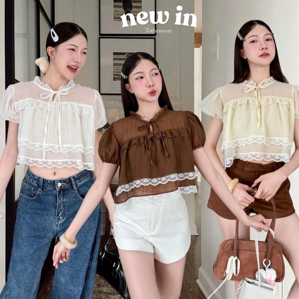 Blooming เสื้อครอปแขนตุ๊กตา ผ้าโรซี่ คอระบาย แต่งชายลูกไม้ 2 เลเยอร์ KN.Clothes