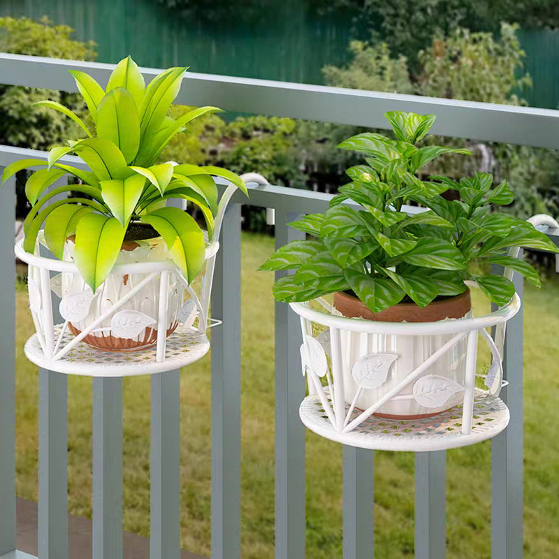 กระถางแขวนผนัง กระถางดอกไม้ ใช้งานได้หลากหลาย กระถางแขวนต้นไม้ ใช้แขวนที่กำแพง หรือระเบียงห้องนอน คอนโด 