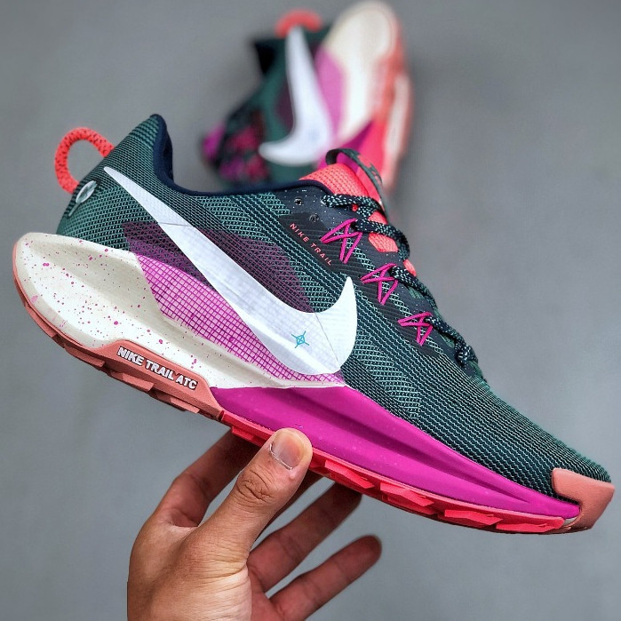 Pegasus Trail 5 รองเท้าวิ่งสำหรับทั้งผู้ชายและผู้หญิง แบบ Pegasus 41