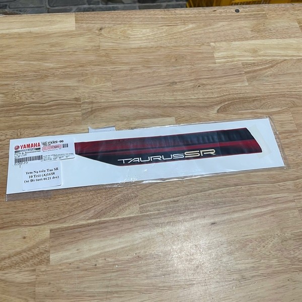 หน้ากากบน Tau SR 10 ซ้าย (A)16S8 (รถสีแดงสด 0121 สีดํา) 16SF832B0000