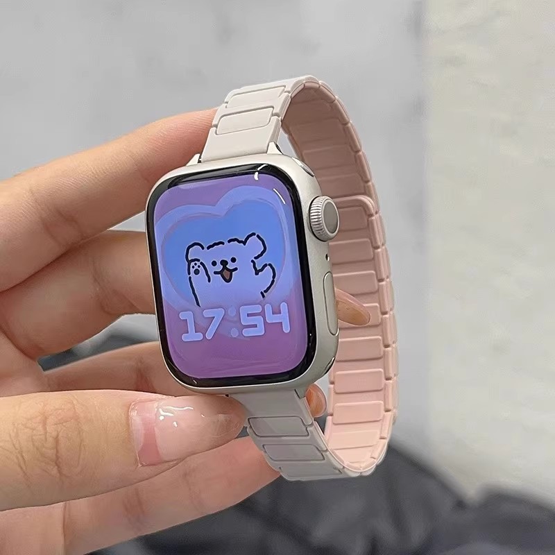 สายซิลิโคนแม่เหล็กบางเฉียบสำหรับสุภาพสตรี สำหรับ Apple Watch Strap Series 11 10 Ultra 2 9 8 7 6 5 SE 4 3 สายนาฬิกา Band iWatch 49 46 45 44 42 41 40 38mm