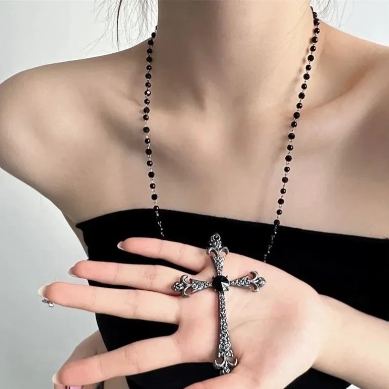 Gothic แฟชั่น Cross จี้สร้อยคอผู้หญิงลูกปัด Rhinestone เสื้อกันหนาว Y2K Punk ยาว Clavicle Chains เครื่องประดับของขวัญ #FashionAccessoriesLover