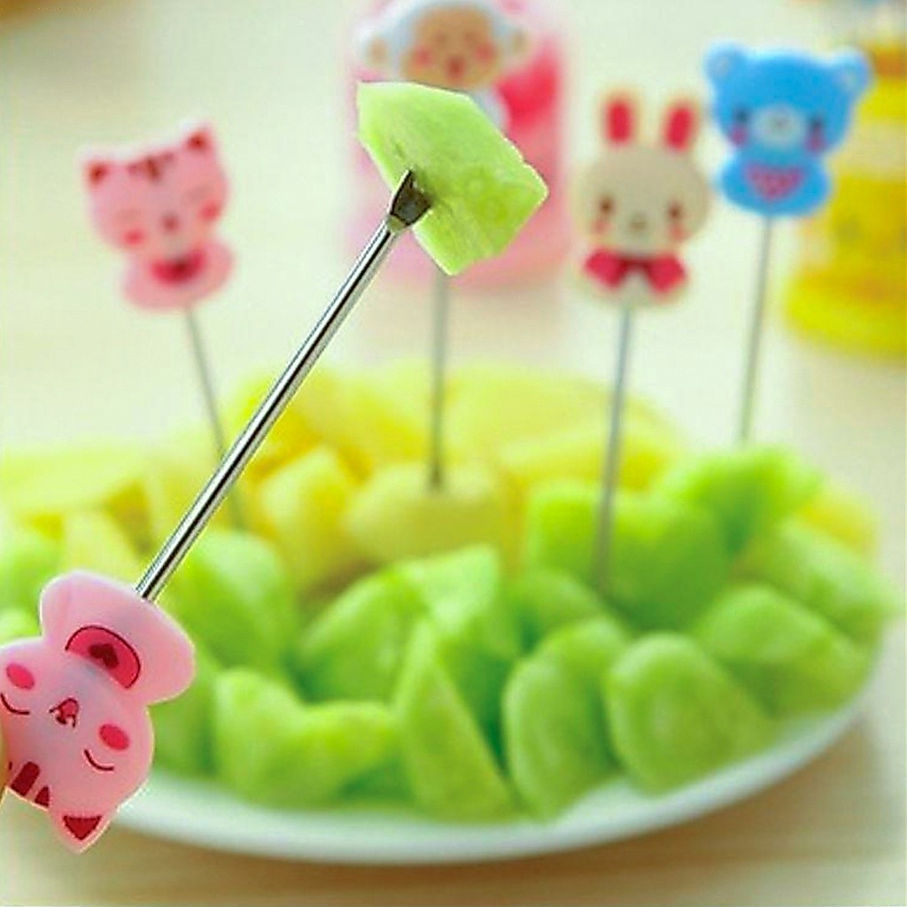 ปลีก/ส่ง ไม้จิ้มผลไม้ ส้อมจิ้ม ส้อมจิ้มผลไม้สแตนเลส ส้อมเล็ก ขนาด10cm ลายการ์ตูน