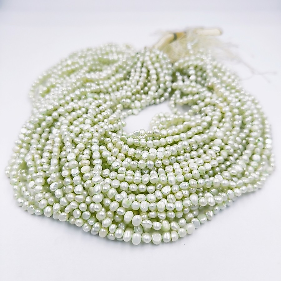 ลูกปัดมุกแท้ ลักษณะiทรงกลมแบน Light Green Pearl สีเขียวอ่อน ขนาด 5 mm - (LZ-0665)